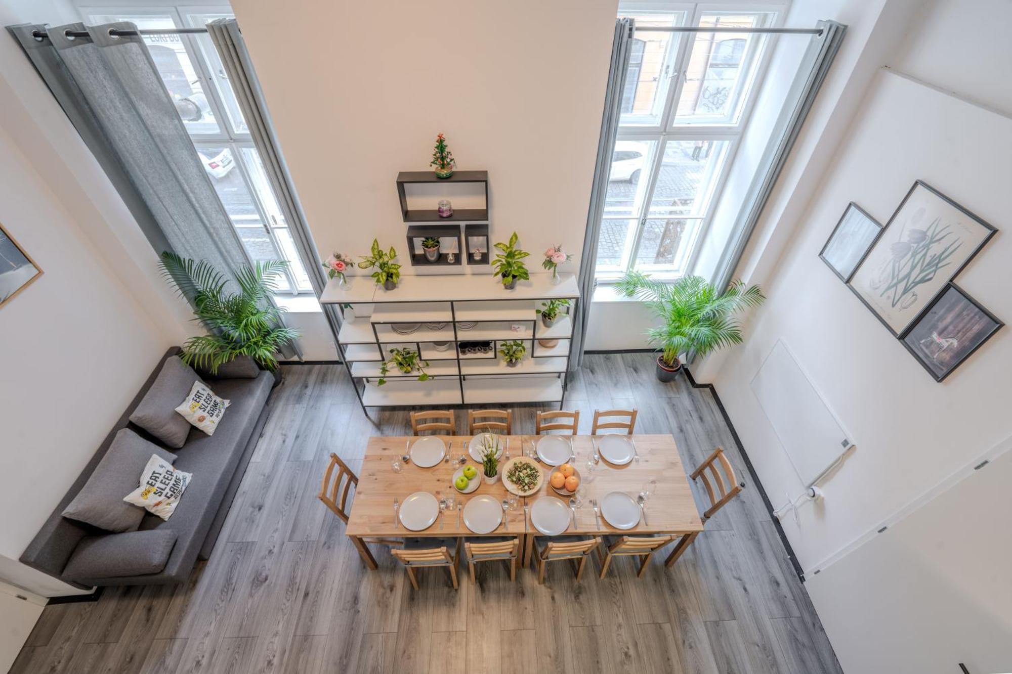 Apartament Stunning & Spacious 2bdr Apt In Center *